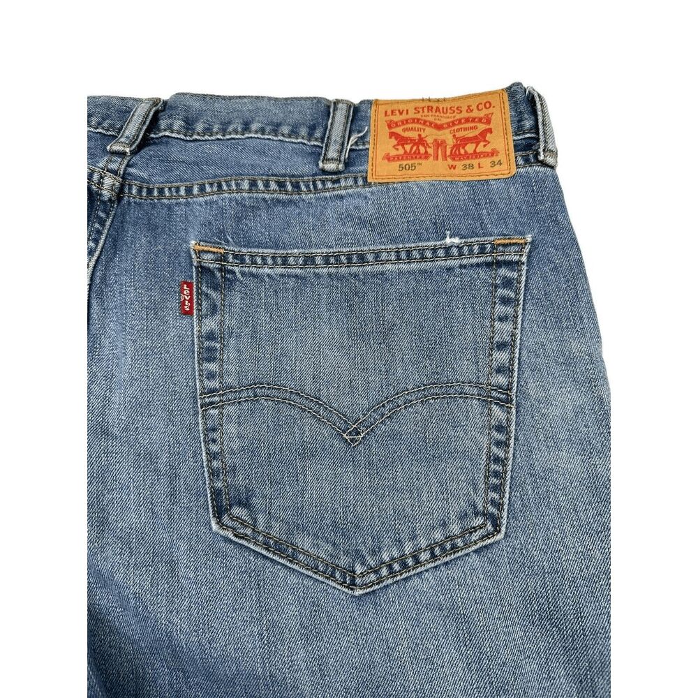 Levi’s 505 Regular Fit Jeans 38x34 Blue Denim Straight Leg Medium Wash Men’s - Picture 4 of 13